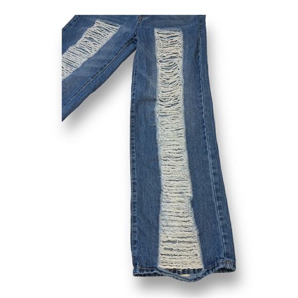 Almost Famous Distressed Straight Jeans Size 5 - Picture 3 of 9